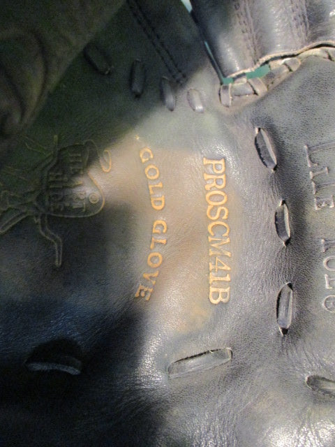 Load image into Gallery viewer, Used Rawlings Heart of the Hide PROSCM41B Gold Glove Catchers Glove
