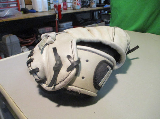Used Marucci 11 3/4"  Softball Glove - RHT