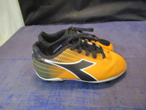 Used Diadora Soccer Cleats Youth Size 9.5K