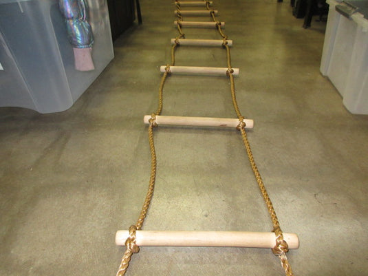 Used Wood Ladder - 14ft