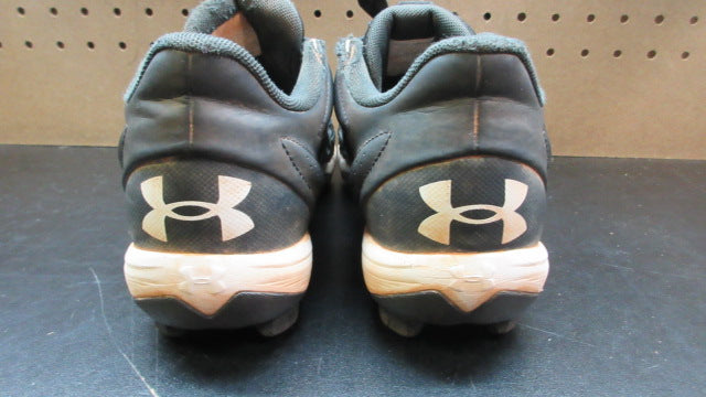 Load image into Gallery viewer, Used Under Armour Leadoff Low RM 3.0 Baseball Cleats - Size 5.5 Youth
