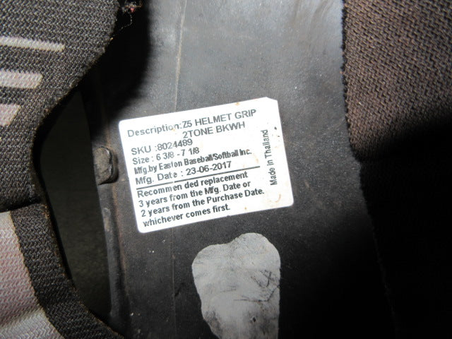 Load image into Gallery viewer, Used Easton Z5 2 Tone Jr Batting Helmet - 6 3/8 - 7 1/8
