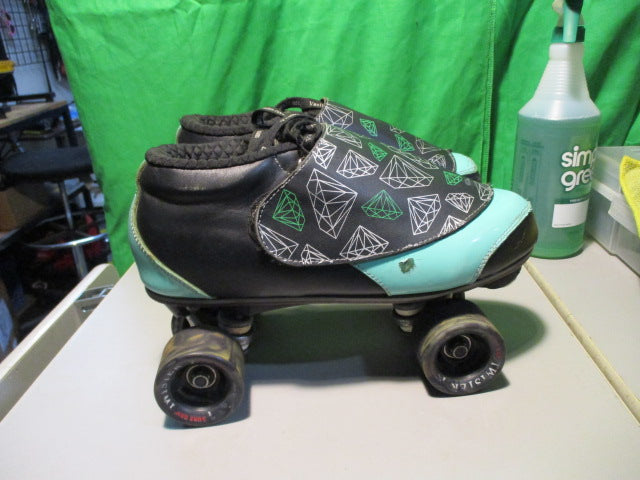 Load image into Gallery viewer, Used Vallina Diamond Quad Skates Size Unknown
