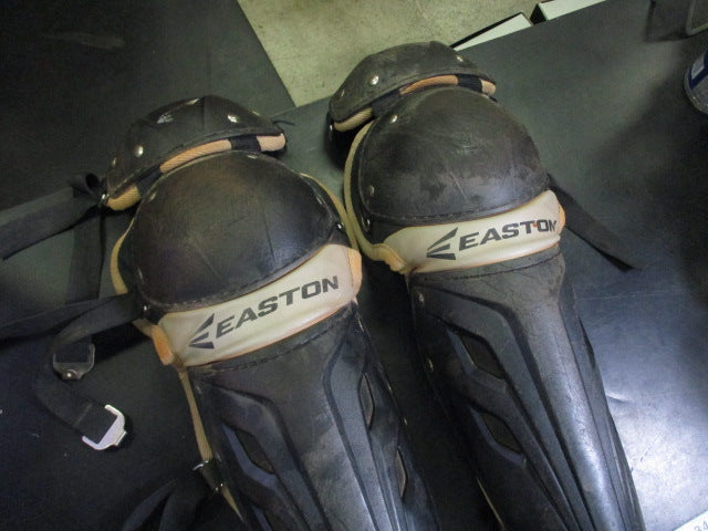 Load image into Gallery viewer, Used Easton Gametime Adult Shin Guards in Black

