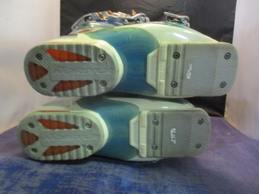Used Nordica SM10 Olympia Ski Boots Size 23.5