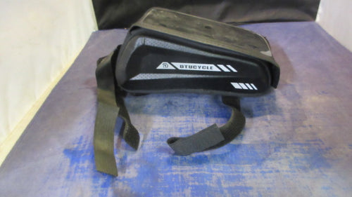 Used DTUCycle Bicycle Bag - broken zipper
