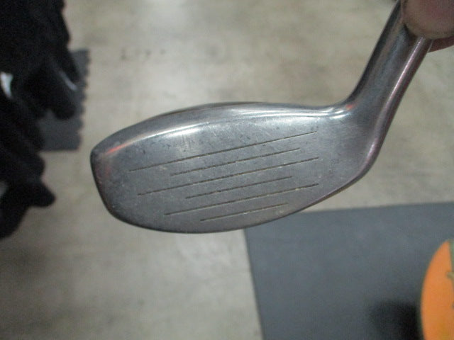Load image into Gallery viewer, Used Taylormade Rescue MID 22 Deg 4 Hybrid - RH
