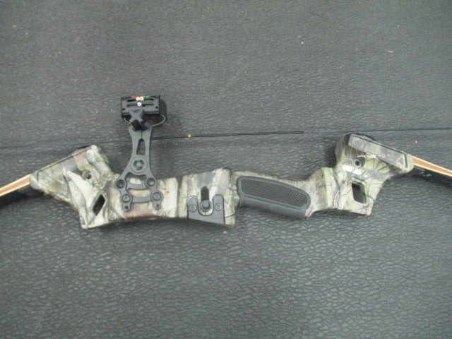 Load image into Gallery viewer, Used Martin Jaguar 57&quot; #50 28&quot; Bow
