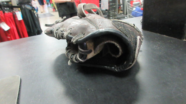Load image into Gallery viewer, Used Mizuno Franchise 12&quot; Glove - RHT
