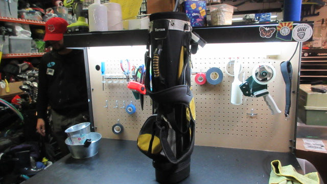 Load image into Gallery viewer, Used Tartan Aspire Junior Golf Bag - 4-Hole
