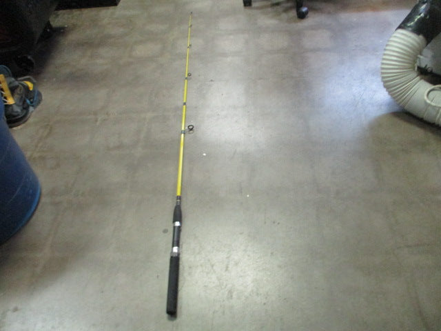 Load image into Gallery viewer, Used Fin-Chaser 6&#39; 2-Piece Fishing Pole

