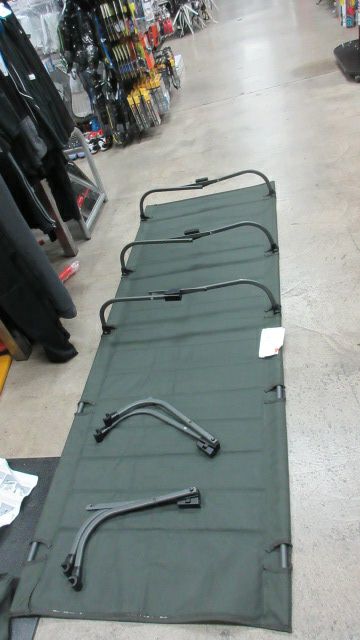 Load image into Gallery viewer, Used Kelty Dicovery Cot
