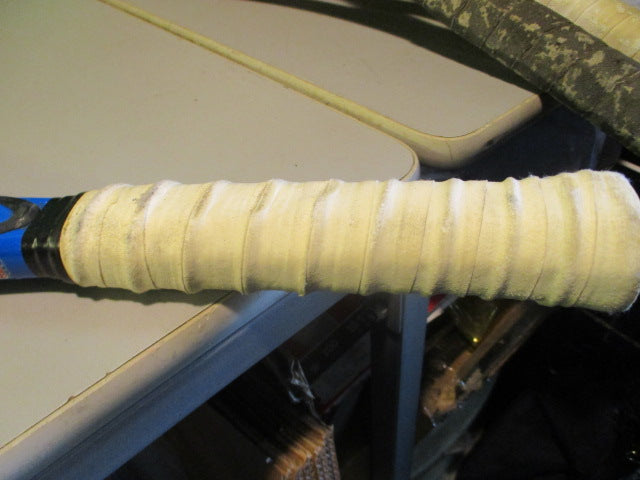 Load image into Gallery viewer, Used Babolat Pure Drive 27&quot; Tennis Racquet - Need To Be Restrung
