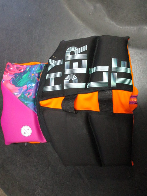 Load image into Gallery viewer, Used Wake Co HyperLite Youth Lifejacket
