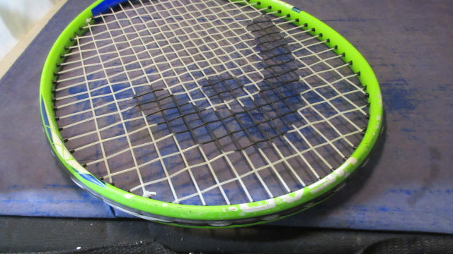 Load image into Gallery viewer, Used Head Speed 21 21&quot; Junior Tennis Racquet - small wear on rim
