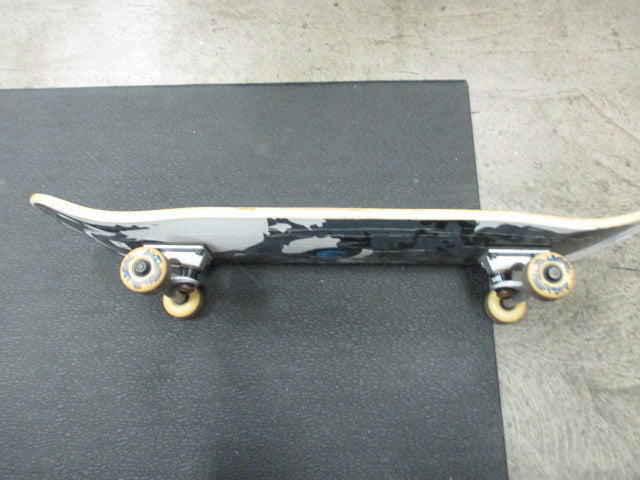 Load image into Gallery viewer, Used Krown Wolf 31&quot; Skate Board

