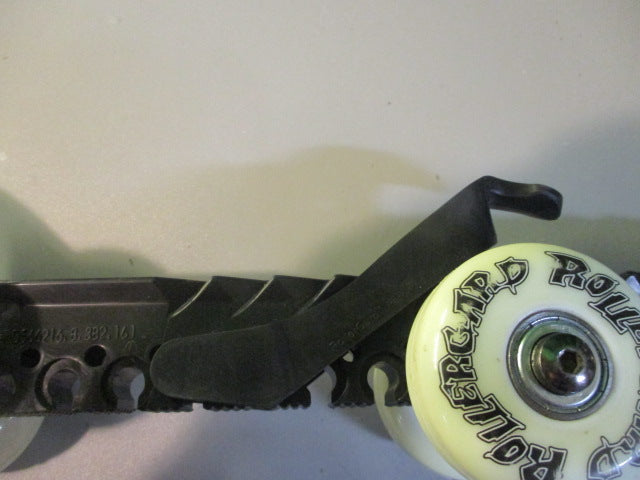 Load image into Gallery viewer, Used Rollergard Hockey Skate Blade Protectors Black
