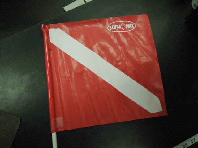 Load image into Gallery viewer, Used Scuba Max Vinyl Dive Flag
