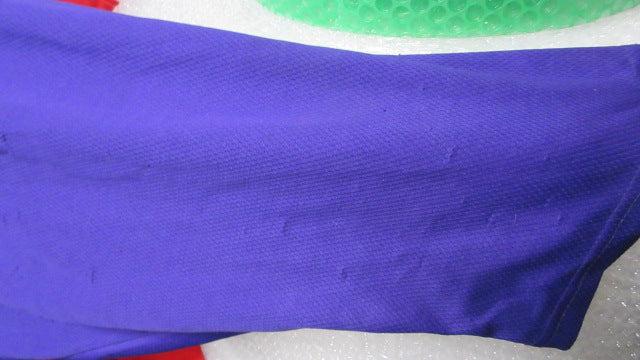 Load image into Gallery viewer, Used CCM Purple 82 Hockey Jersey Adult Size Medium - wear
