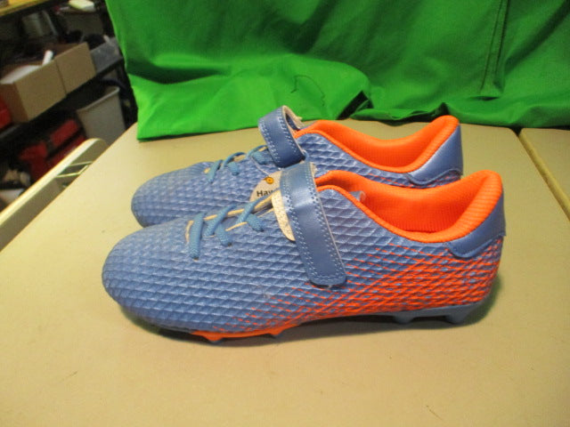 Load image into Gallery viewer, Hawkwell Size 5 Soccer Cleats
