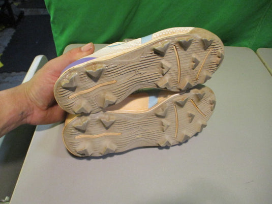 Used Mizunio Wave Finch Lightrevo Size 5 Cleats