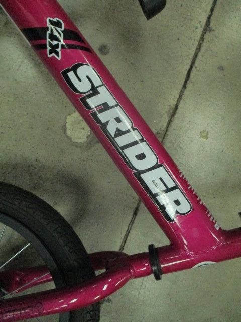 Load image into Gallery viewer, Used Strider Sport 14x Balance Bike
