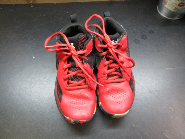 Load image into Gallery viewer, Used Under Armour Lockdown 5 Basketball Shoes - Size Youth 2.5
