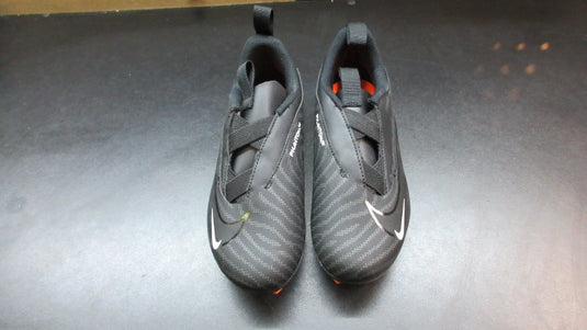 Used Nike Phantom Soccer Cleats - Size Youth 2.5