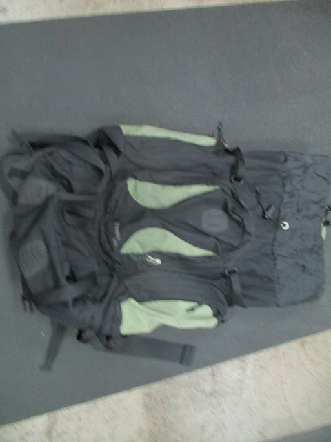 Load image into Gallery viewer, Used Kelty Moraine 3200 Hiking Backpack
