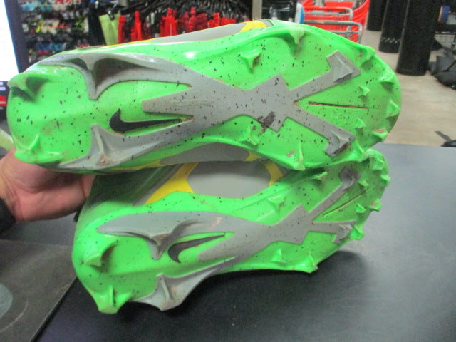 Load image into Gallery viewer, Used Nika Alpha Agility System Size 11 Football Cleats
