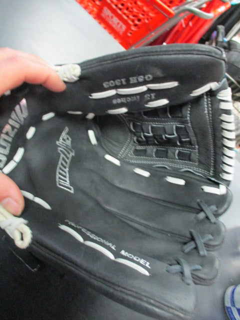 Load image into Gallery viewer, Used Mizuno Shadow 13&quot; Glove - RHT
