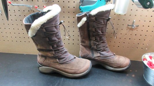 Used Merrell Water Proof Winter Snow Boots - 7