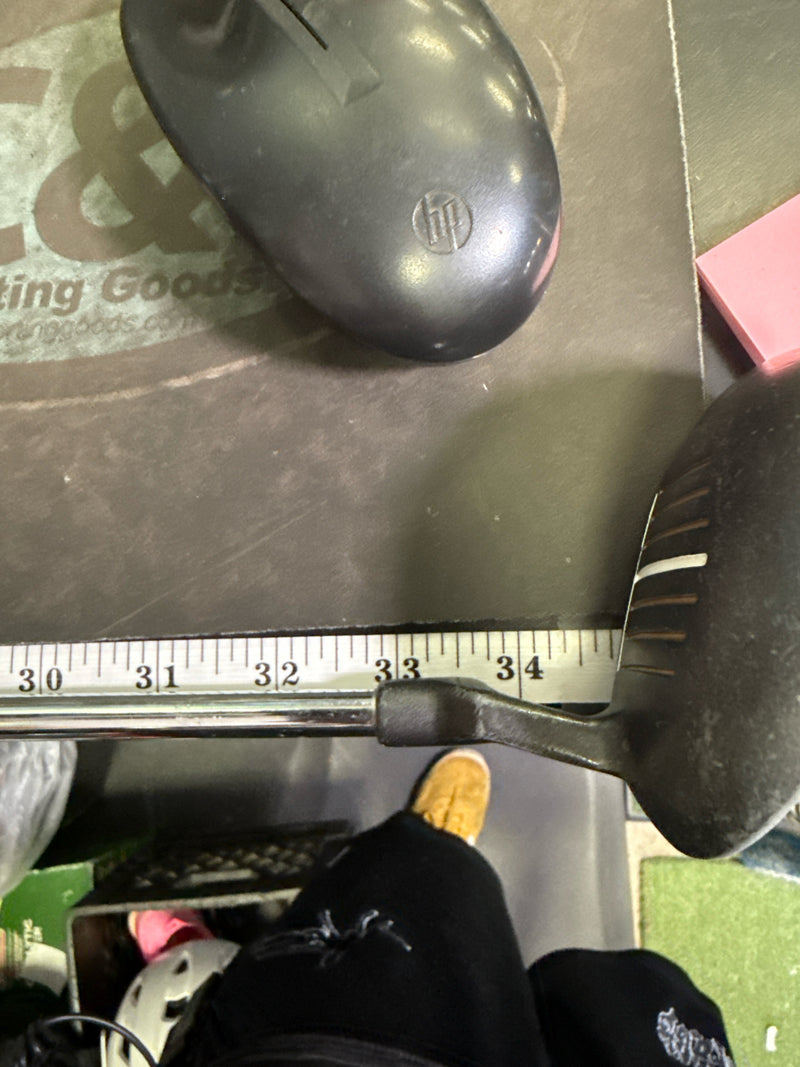 Load image into Gallery viewer, Used Dunlop Black Max Plus 560 Series Right Hand Mallet Putter 32.5"
