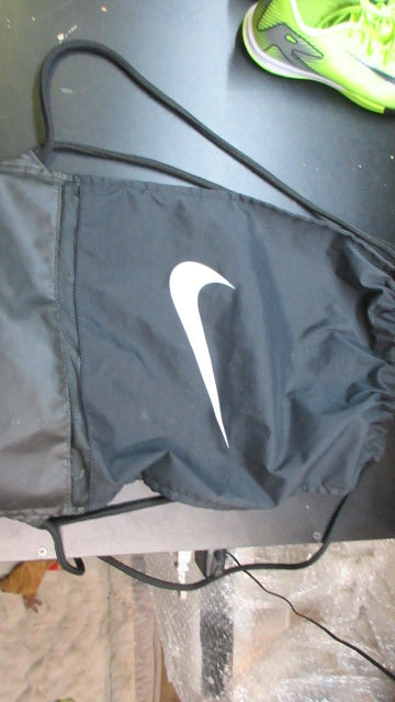 Used Nike Drawstring Bag