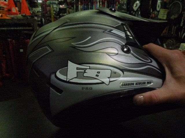 Load image into Gallery viewer, Used F8 PRO Carbon Size Large Helmet
