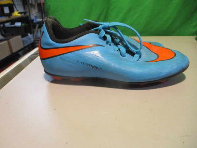 Load image into Gallery viewer, Used Nike Hyper Venom Size Youth 1.5 Soccer Cleats
