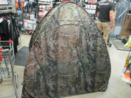 Used Ameristep Hunting Gunner Blind