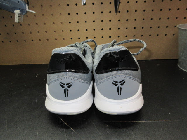 Load image into Gallery viewer, Used Nike Kobe Mamba Fury TB Sneakers - Size 8
