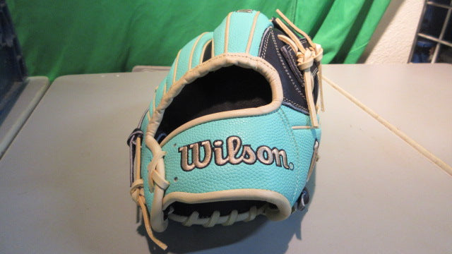 Load image into Gallery viewer, New Spring 2025 A2000® 1716SS 11.5” Infield Glove
