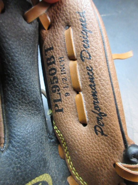 Used Rawlings Players Series 9.5" Glove - RHT