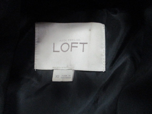 Load image into Gallery viewer, Used Loft Womens XS Winter Puffer Jacket
