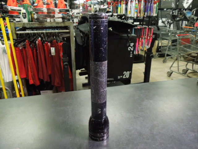 Load image into Gallery viewer, Used Maglite 12" Flashlight
