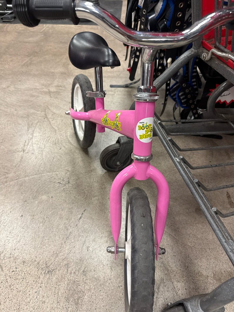 Load image into Gallery viewer, Used Boot Scoot Balance Bike in Pink
