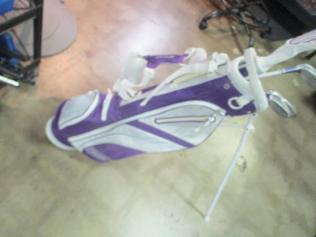 Load image into Gallery viewer, Used Tour X Junior 5 - Piece Golf Set Driver,3 Hybrid,2 Hybrid 7 Iron,9 Iron -RH
