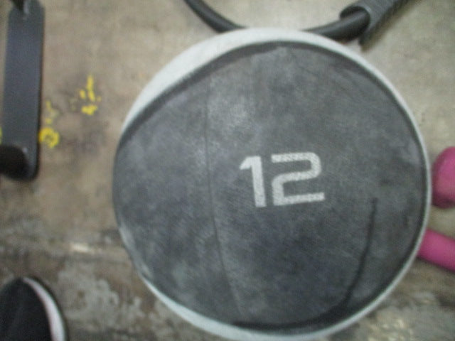Load image into Gallery viewer, Used Cap 12lb Rubber medicine ball
