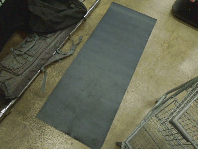 Load image into Gallery viewer, Used LuluLemon Yoga Mat
