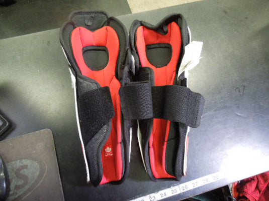 Used CCM Jetspead Vibe 30cm 12" Jr Shinguards
