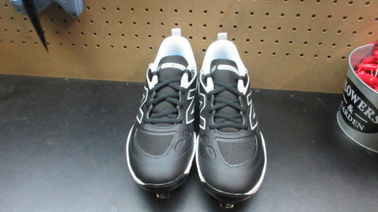 Used New Balance Fresh Foam X Velo v4 Molded Softball Cleats - Size 8.5 W