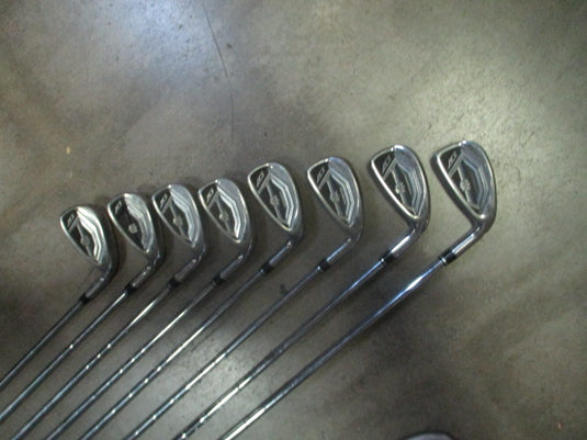 Used Wilson staff D7 IRON SET RH 5-PW-SW-GW Steel Shaft