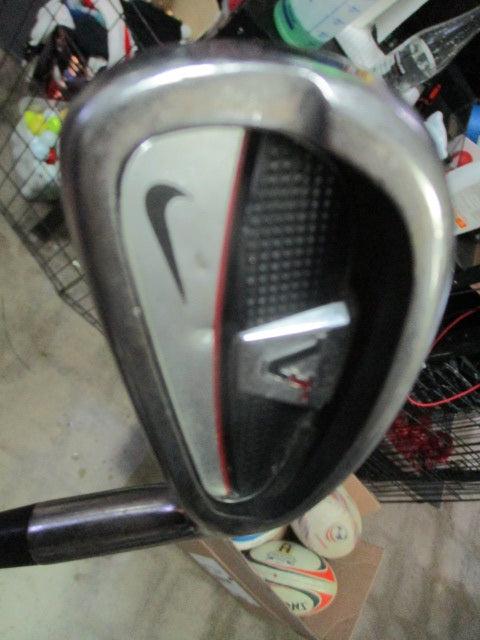 Used Nike V R 4 Iron RH Steel Shaft  (Small Dent on back) See Pics
